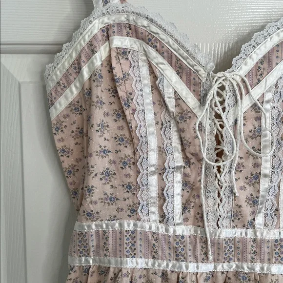 Vintage Gunne Sax lace up sweetheart pink ditzy floral midi dress ribbons & lace - Picture 5 of 10